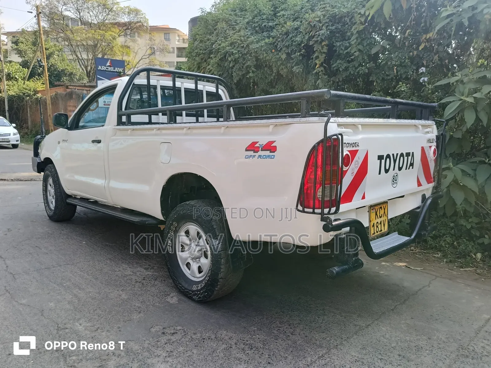 Toyota Hilux 2009 White