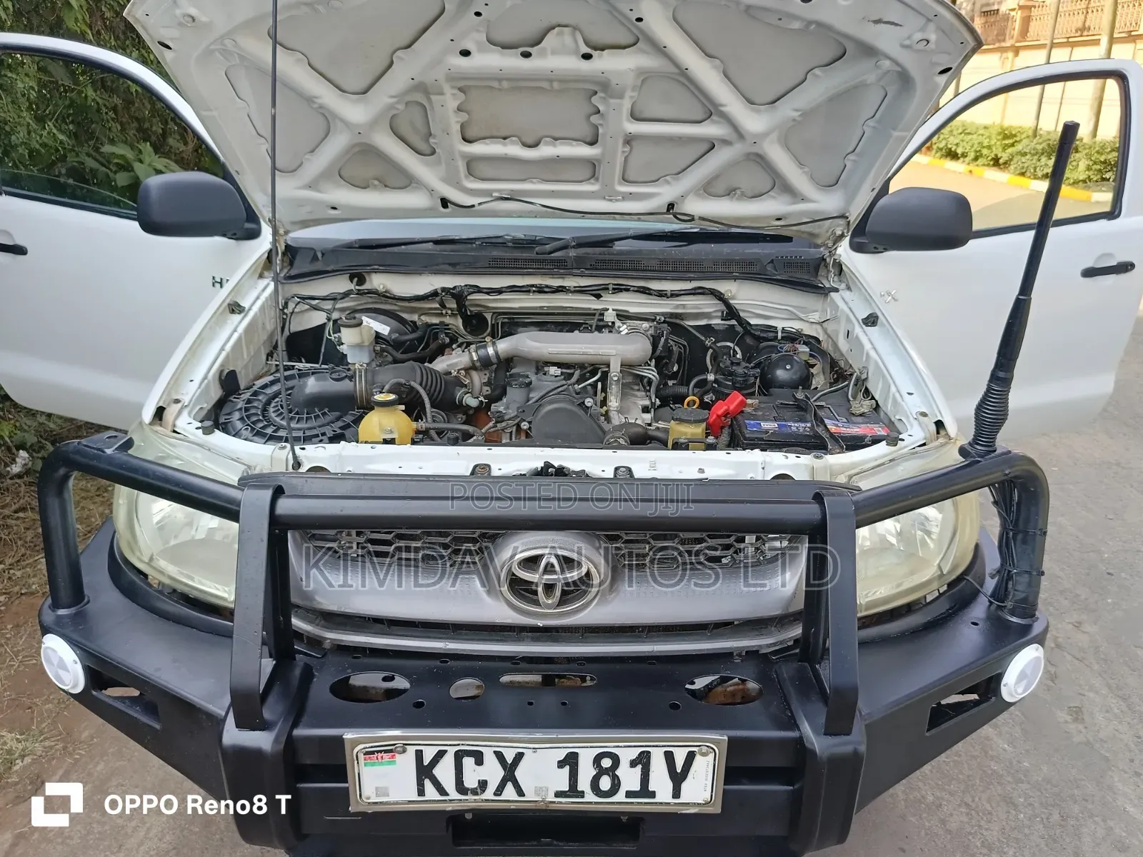 Toyota Hilux 2009 White