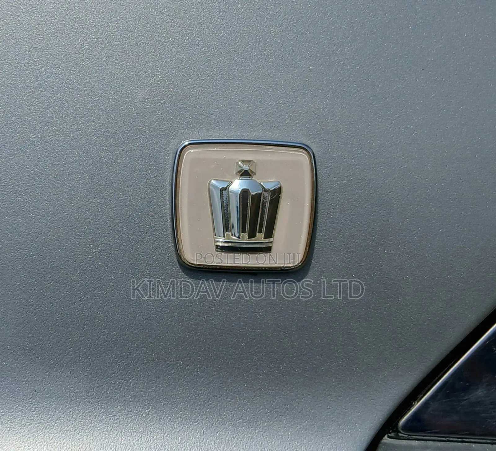 Toyota Crown 2016 Silver