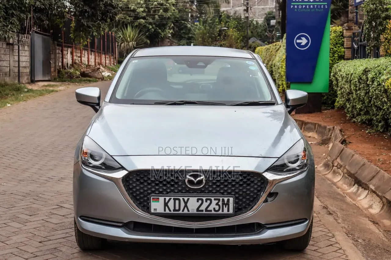Mazda 2 2018 Silver