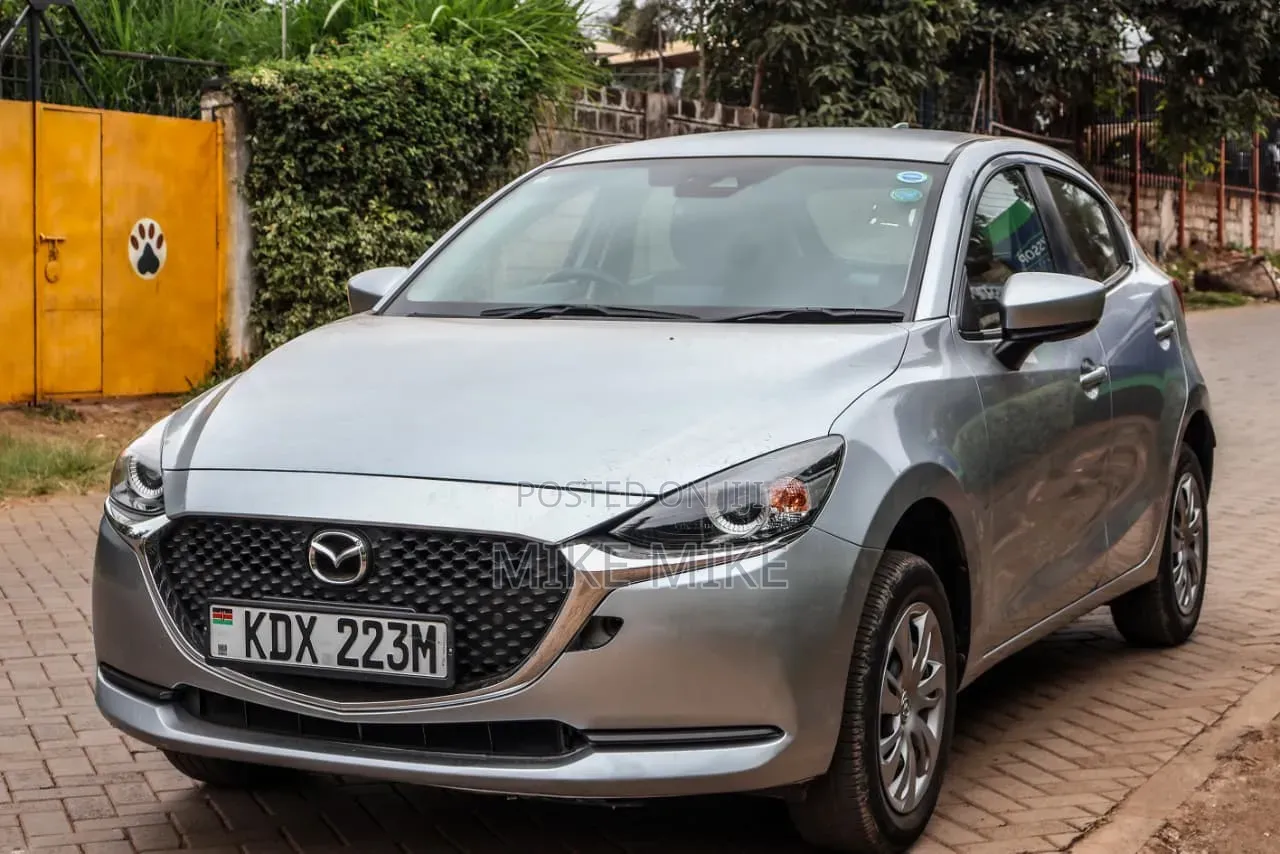 Mazda 2 2018 Silver