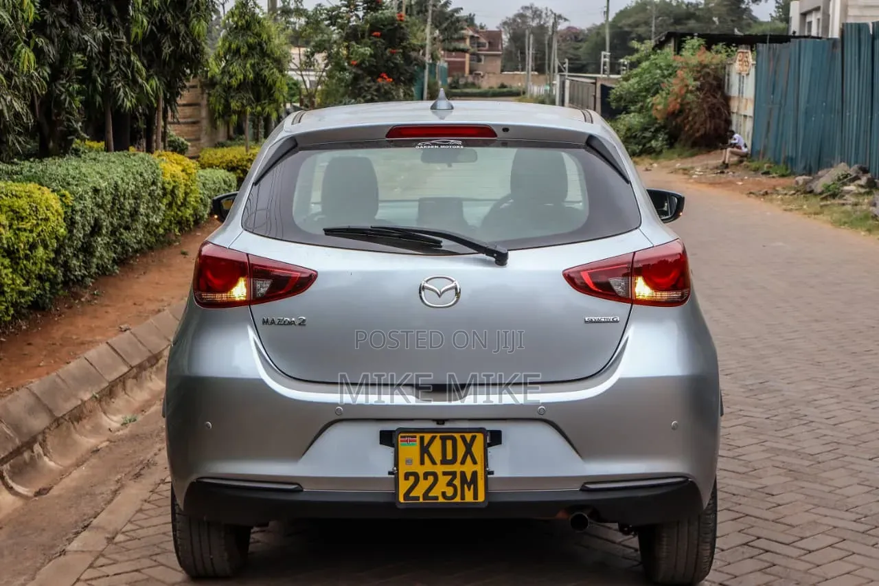 Mazda 2 2018 Silver