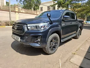 Toyota Hilux Revo Double Cab Deisel 2.4 AWD 2019 Black