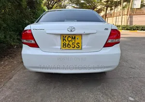 Toyota Axio 2010 White