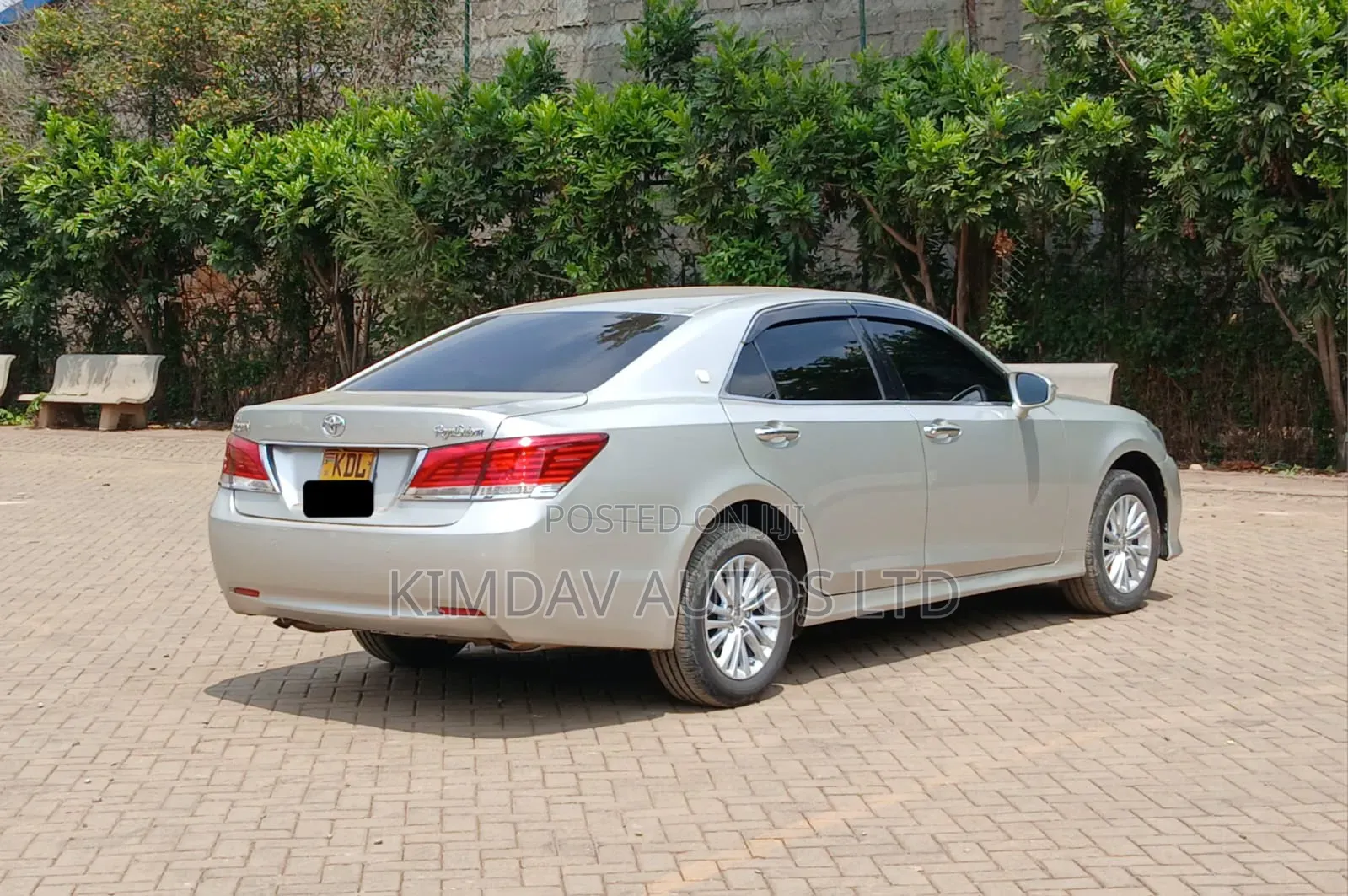 Toyota Crown 2016 Silver