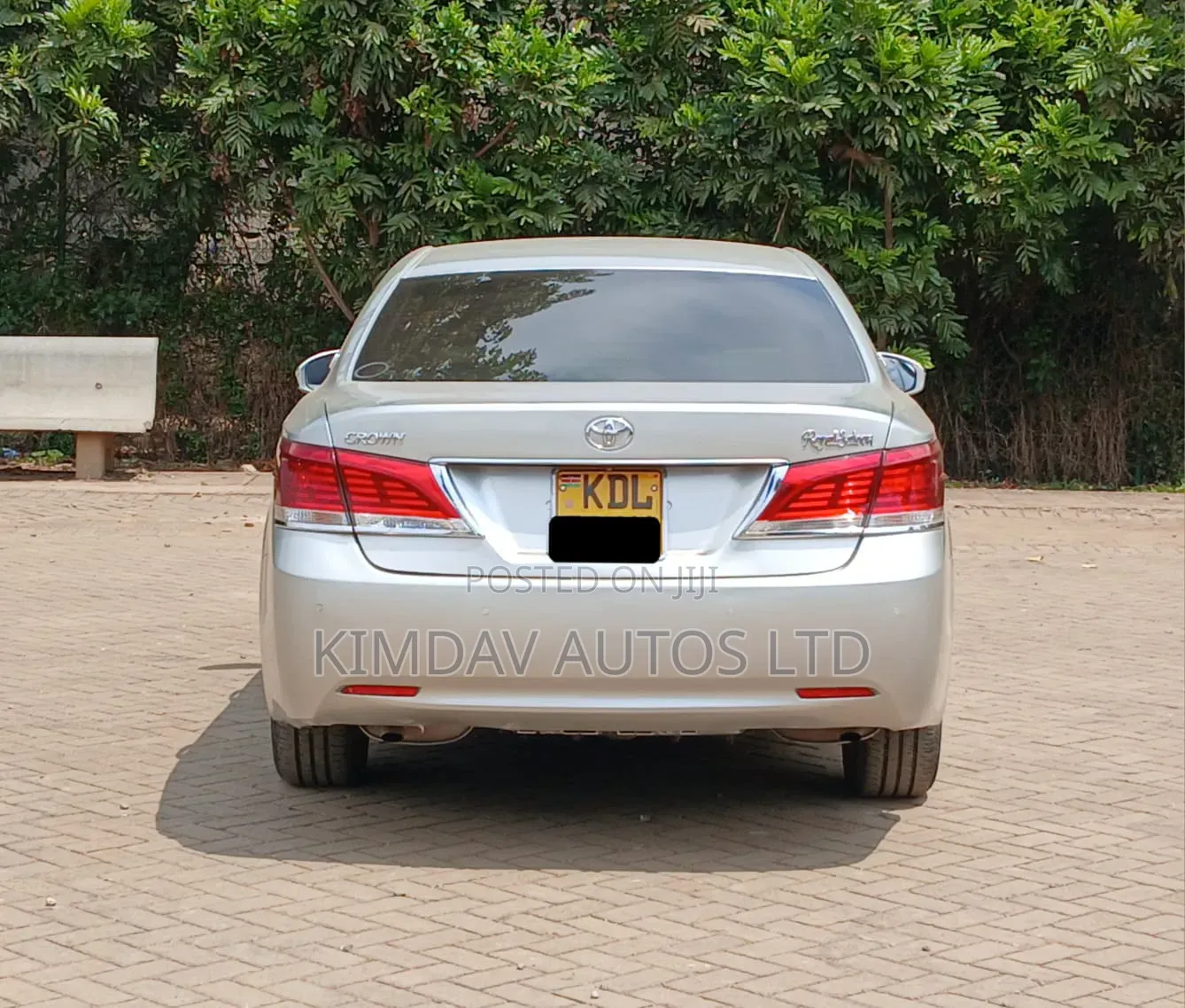 Toyota Crown 2016 Silver