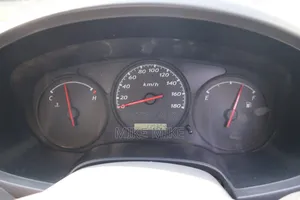 Isuzu D-MAX 2005 White