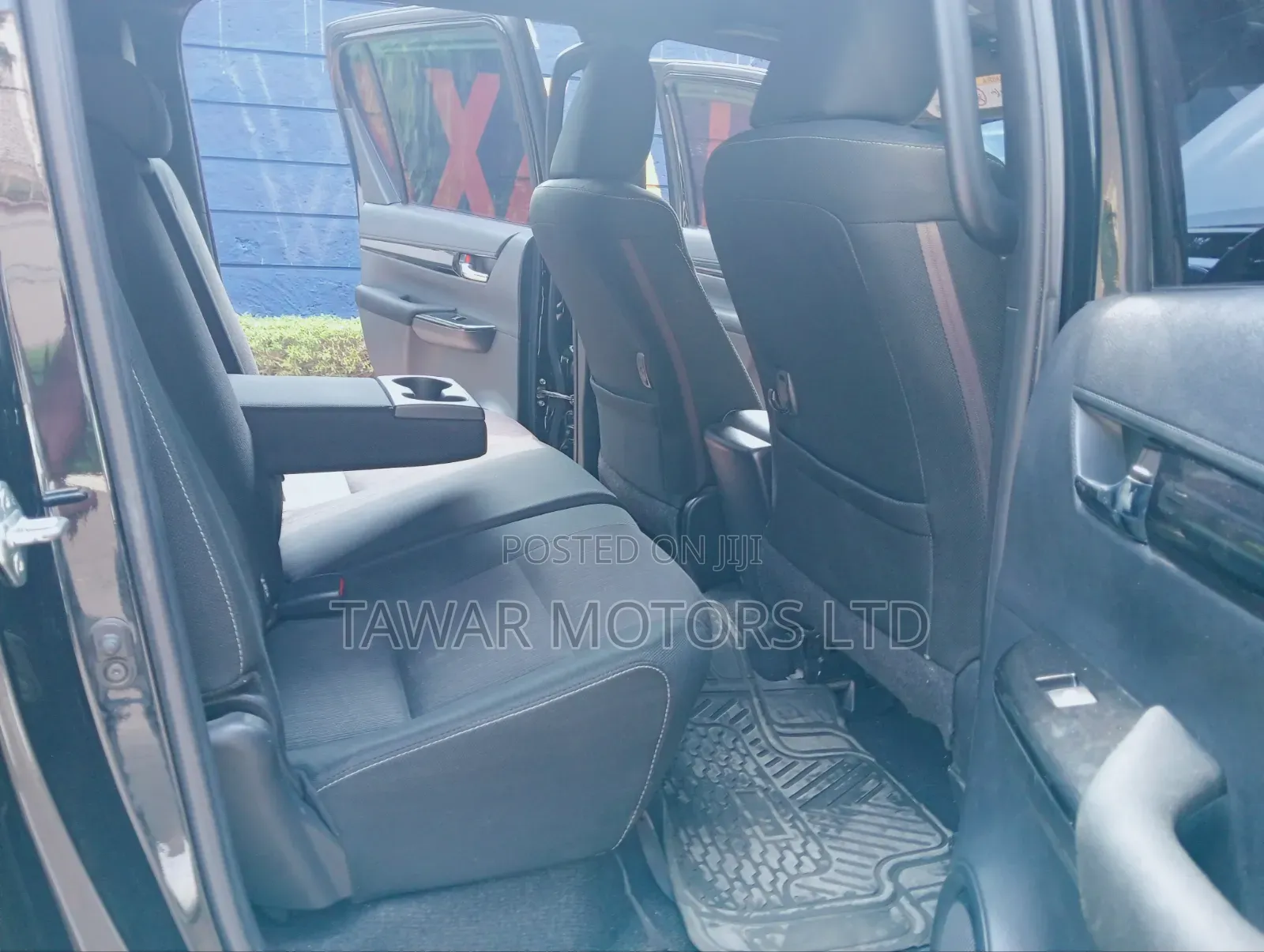 Toyota Hilux 2018 Black