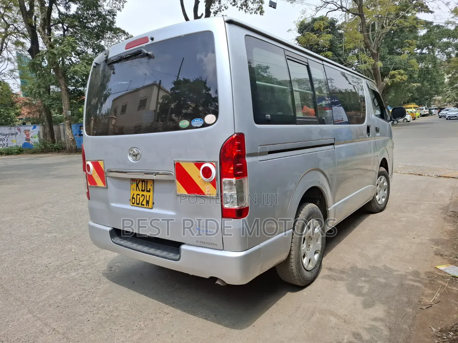 Toyota HiAce 2016 Silver