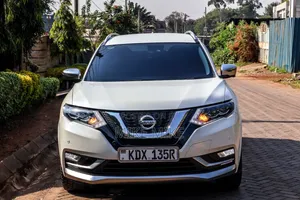 Nissan X-Trail 2.0 Petrol AWD 2018 White