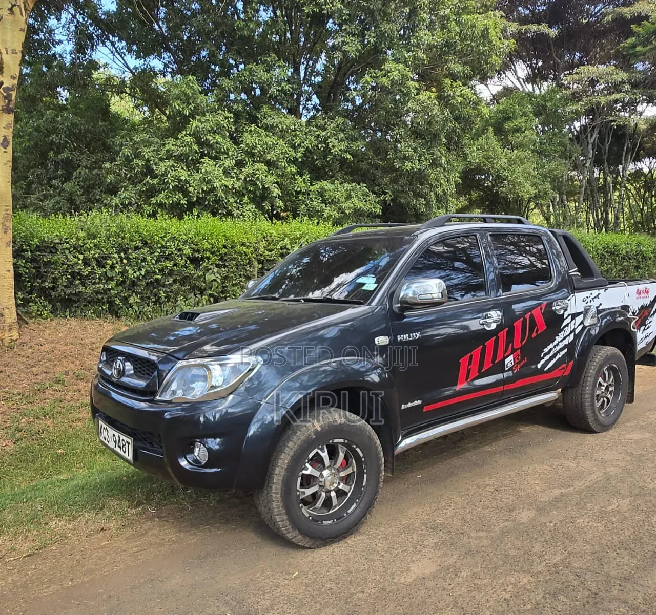Toyota Hilux 2012 Black