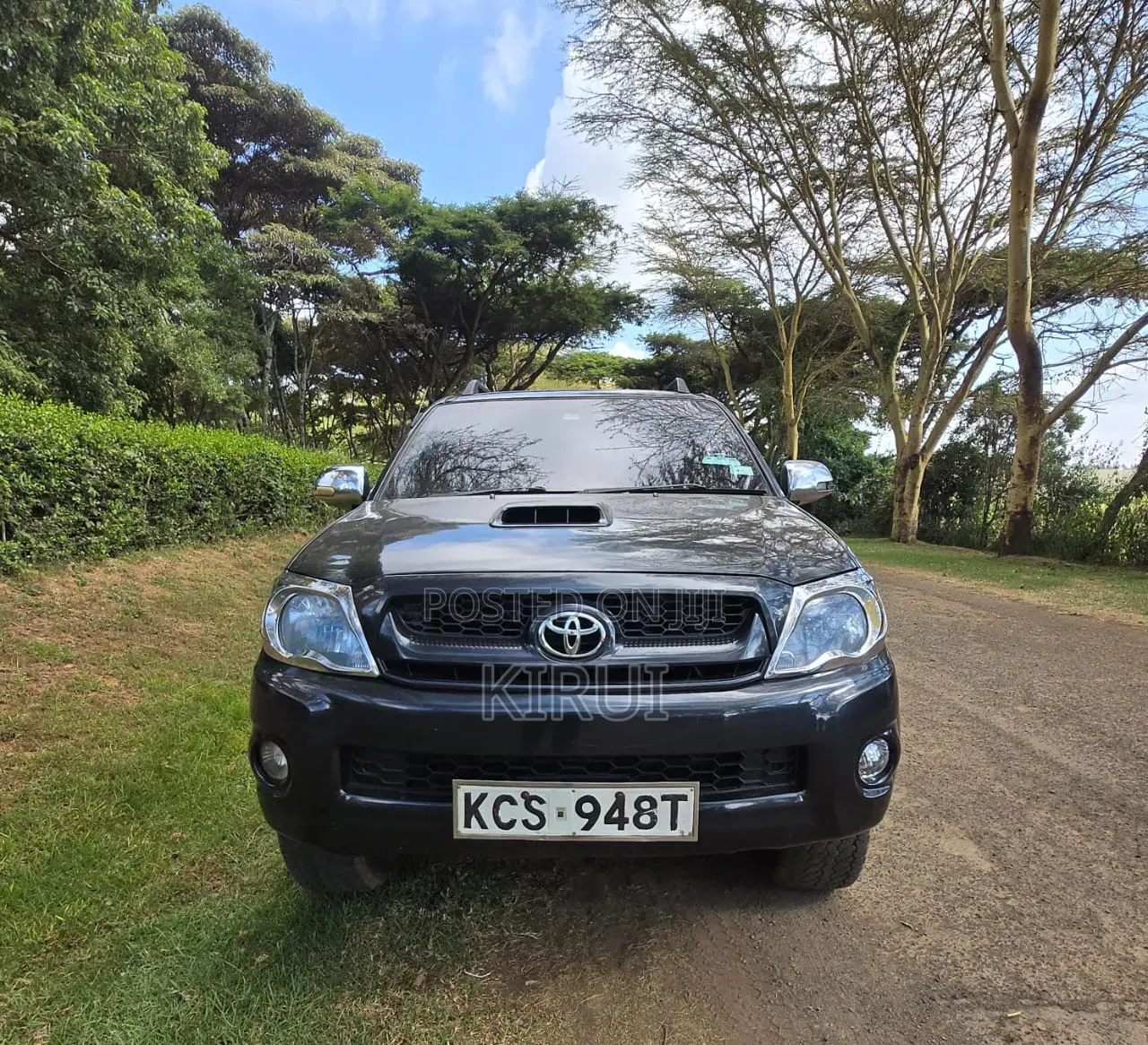 Toyota Hilux 2012 Black
