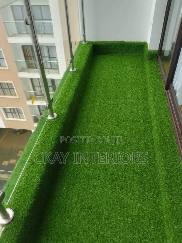 20mm No Weeding, Lawn Perfection Artificial Green Grass Carpet