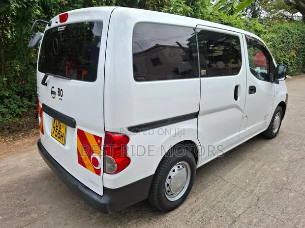 Nissan NV200 2014 White - thumbnail 4