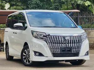 Toyota Esquire 2.0 FWD (8 seater) 2019 Pearl