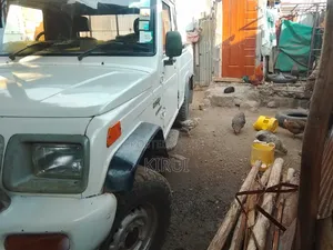 Mahindra Scorpio 2009 White