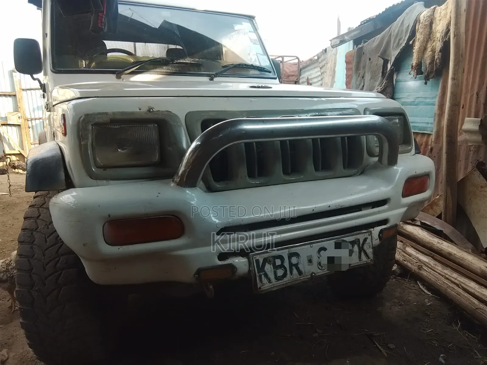 Mahindra Scorpio 2009 White