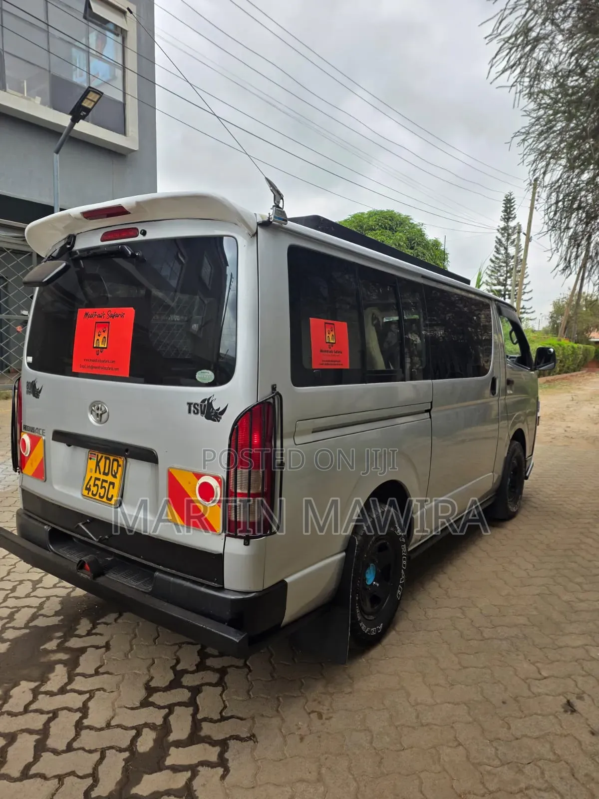 Toyota HiAce 2017 Silver