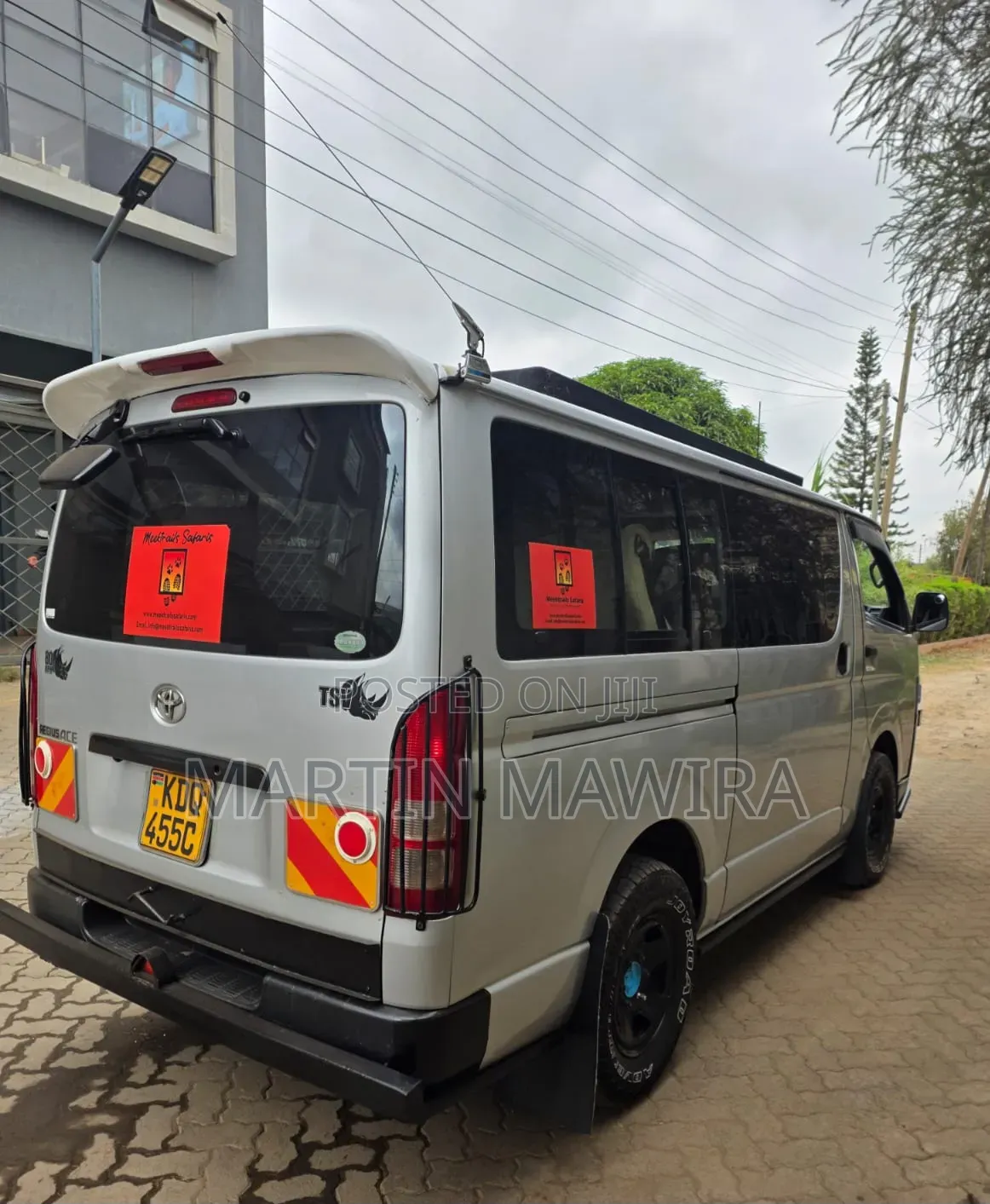 Toyota HiAce 2017 Silver