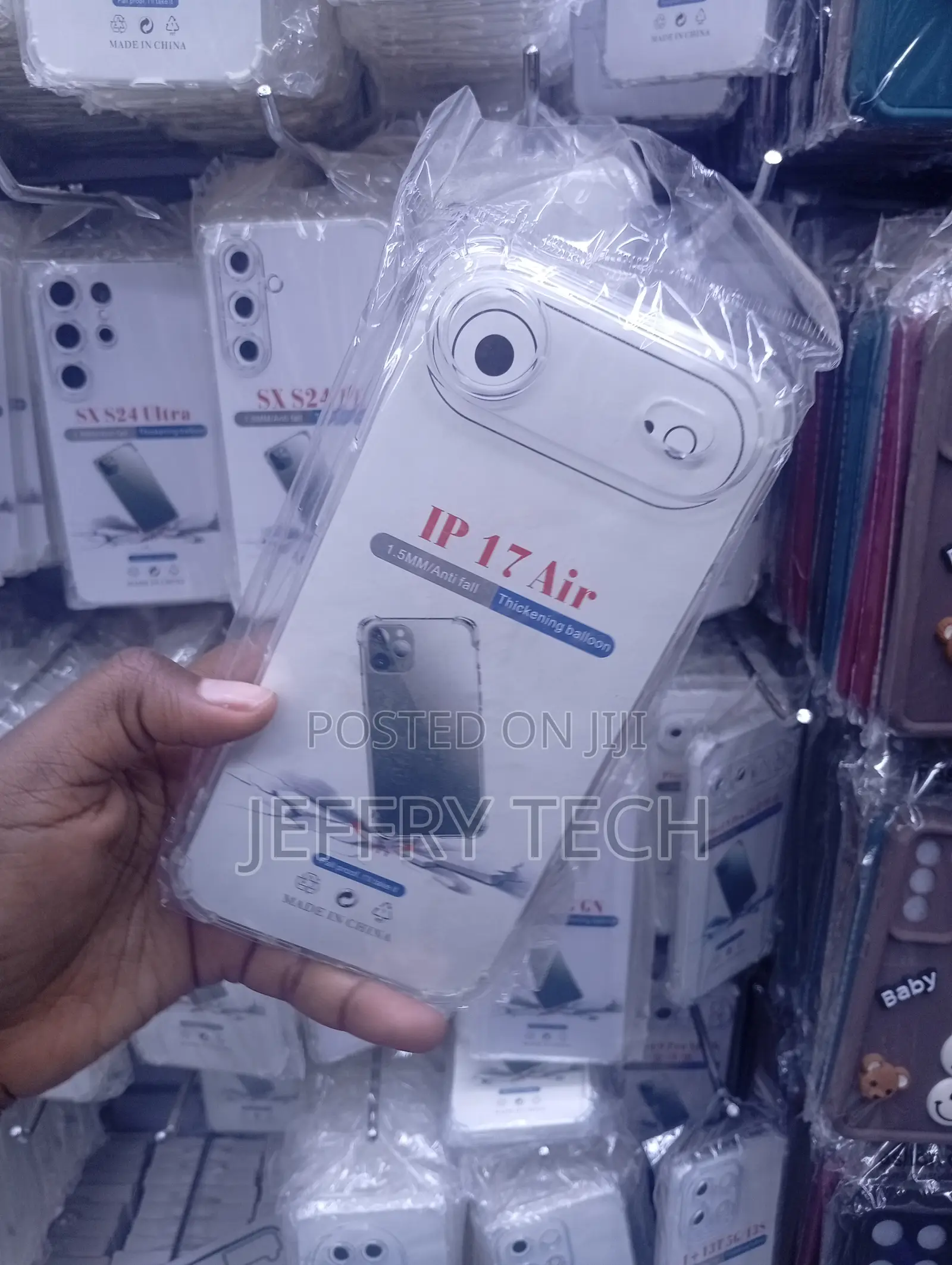 IP 17 Air Transparent Phone Case Designed for Anti-Fall Protection.