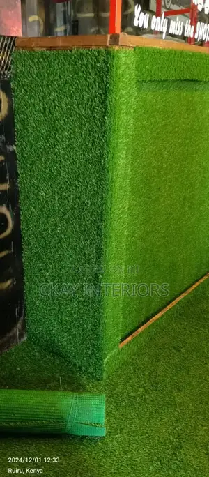 20mm Wall Ascents, Maintainable Artificial Green Grass Carpet