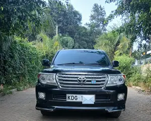 Toyota Land Cruiser 2014
