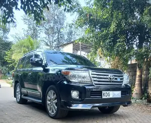 Toyota Land Cruiser 2014