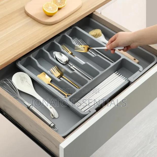 Adjustable Kitchen Drawer Organizer Cutlery Tray - thumbnail 3
