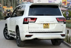 Toyota Land Cruiser 5.7 V8 2009 White