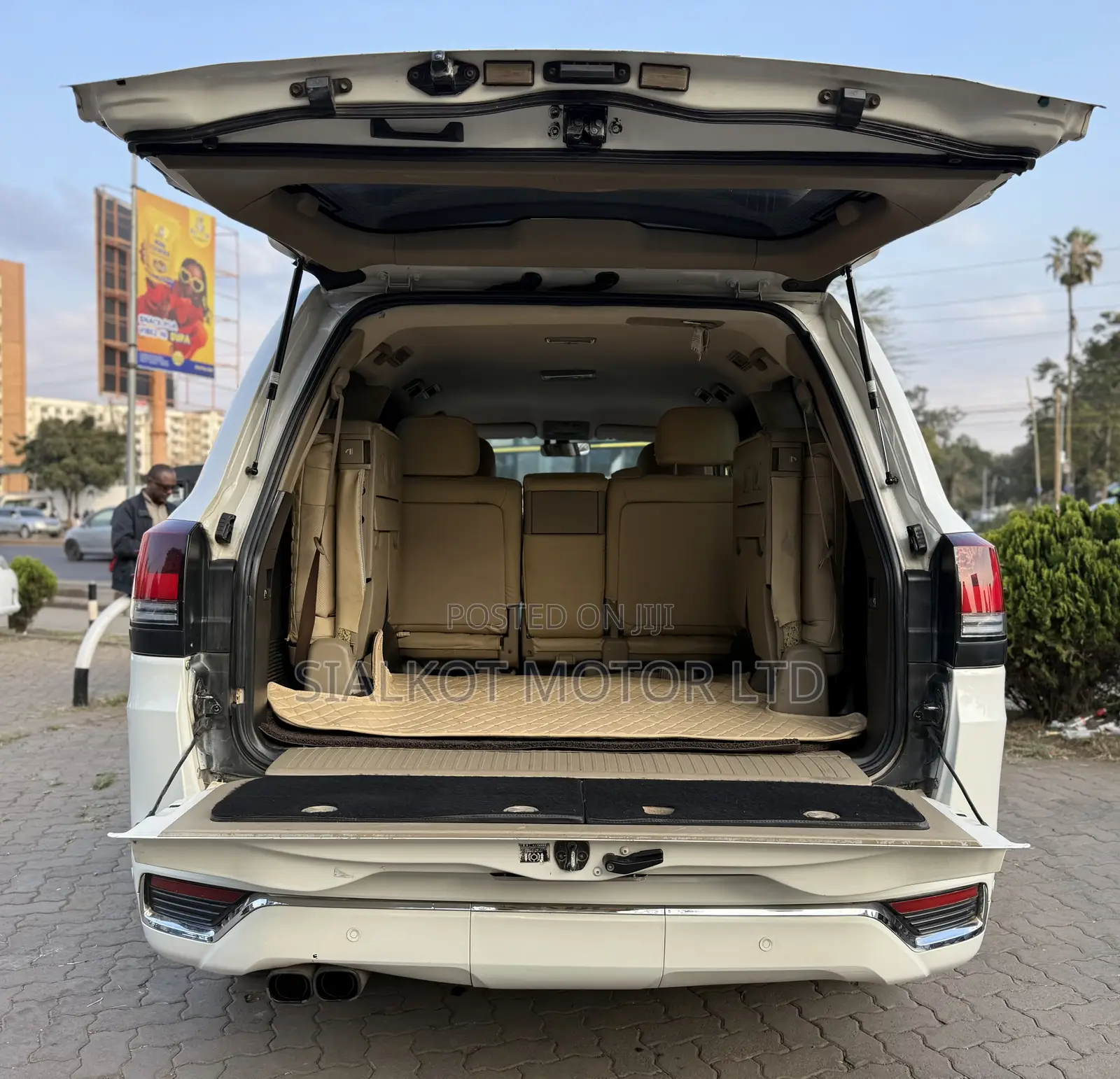 Toyota Land Cruiser 5.7 V8 2009 White