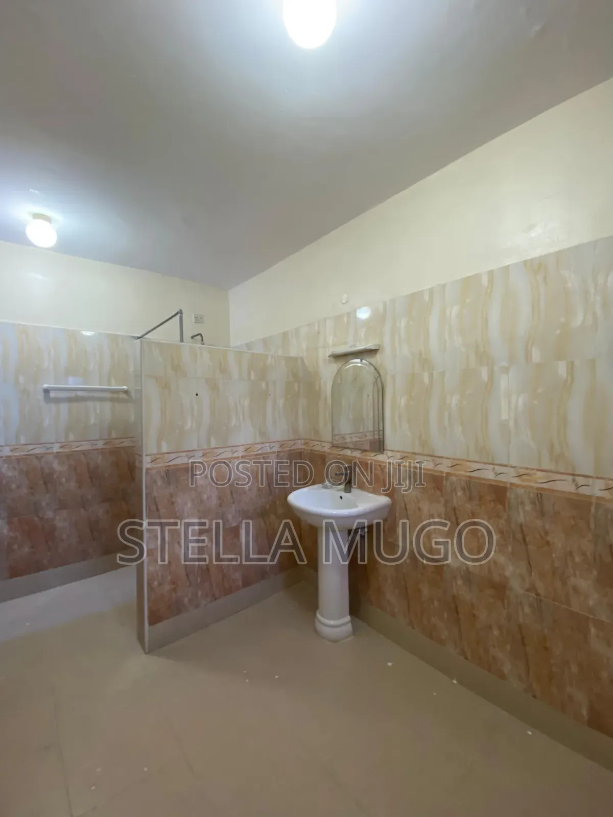 5bdrm Maisonette in Nyali for sale