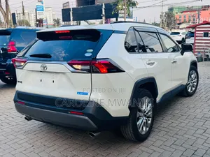 Toyota RAV4 2020 Pearl