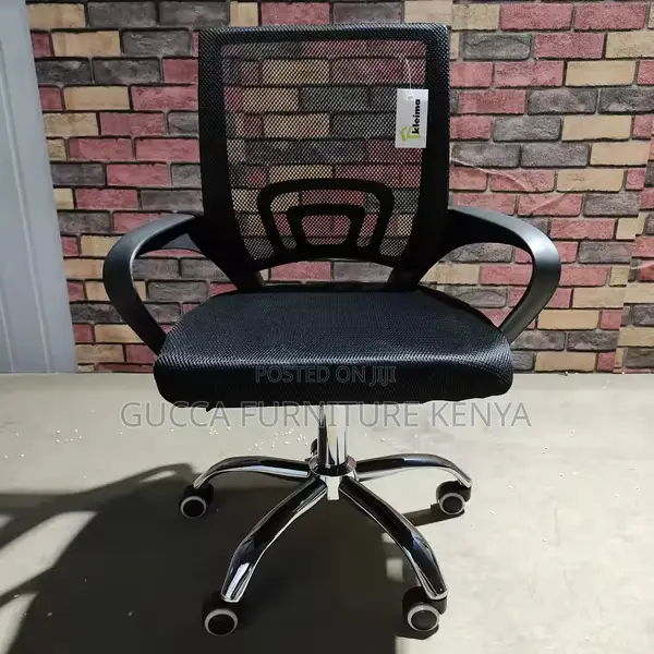 Medium Back Mesh Conference Chair