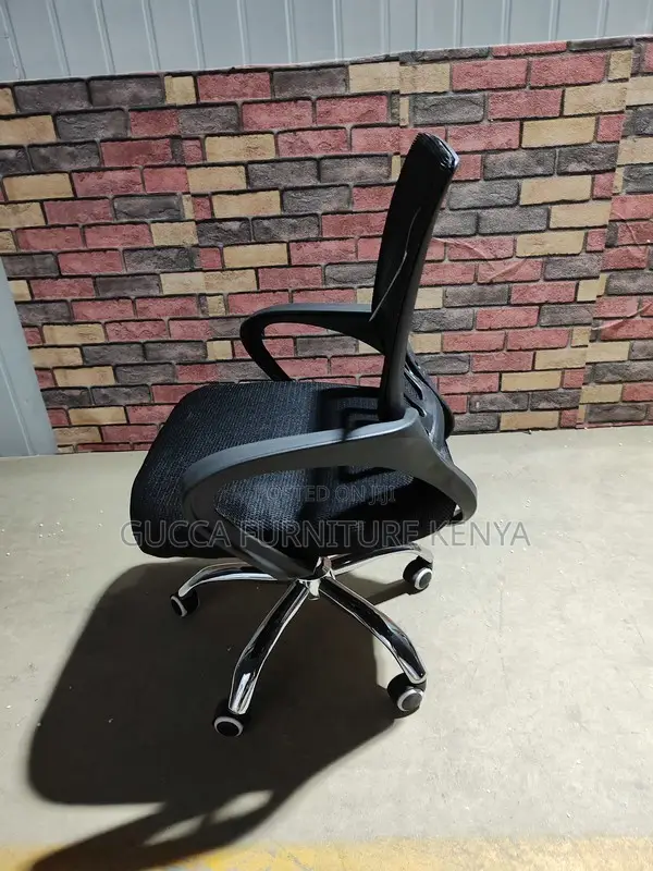 Medium Back Mesh Conference Chair