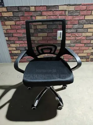 Medium Back Mesh Conference Chair
