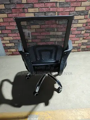Medium Back Mesh Conference Chair