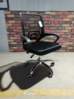 Medium Back Mesh Conference Chair
