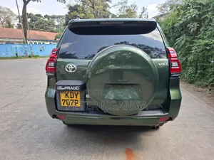 Toyota Land Cruiser Prado 2012 Green