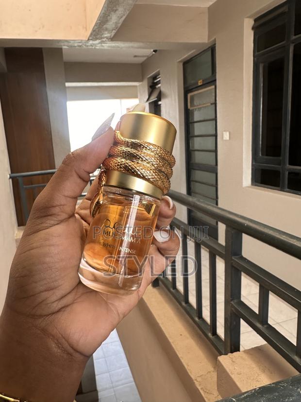 Mini Perfumes - thumbnail 3
