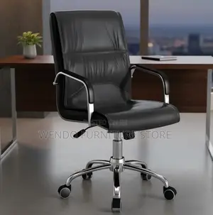 Office Chair : Black Leather Executive Office Chair.
