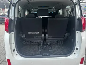 Toyota Alphard 2019 Pearl