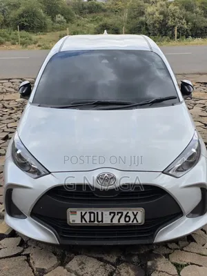 Toyota Yaris 2020 Silver