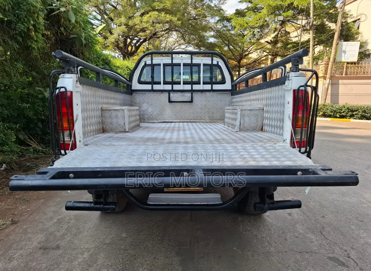 Toyota Hilux 2009 Pearl