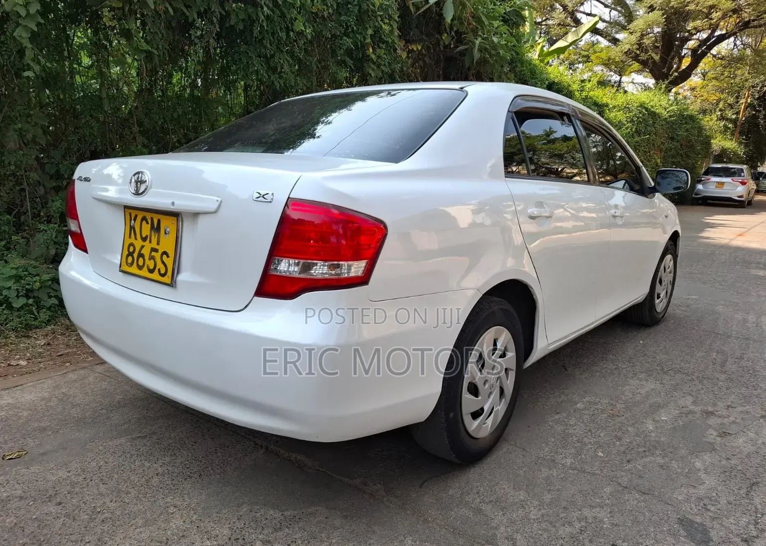 Toyota Axio 2010 Pearl