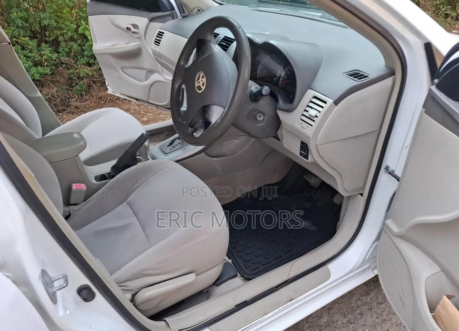 Toyota Axio 2010 Pearl