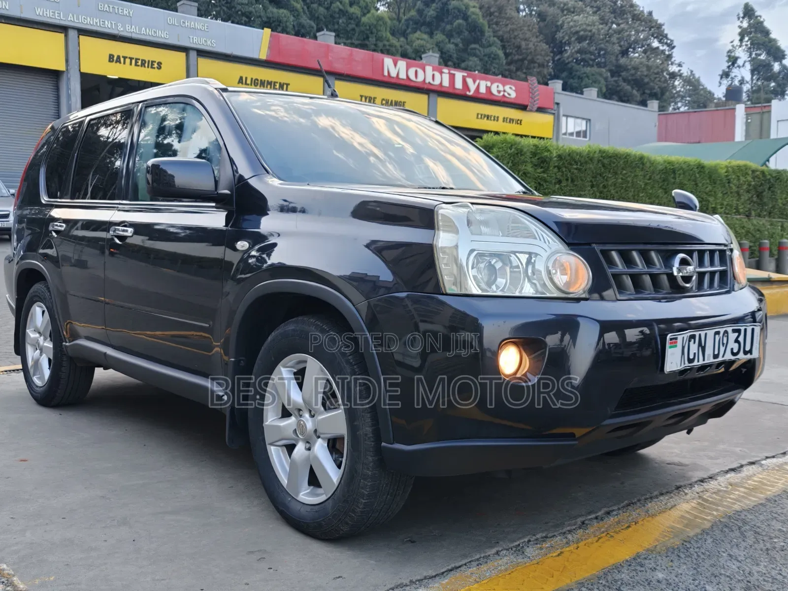 Nissan X-Trail 2.0 Petrol XE 2010 Black