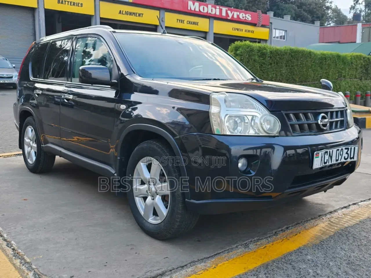 Nissan X-Trail 2.0 Petrol XE 2010 Black