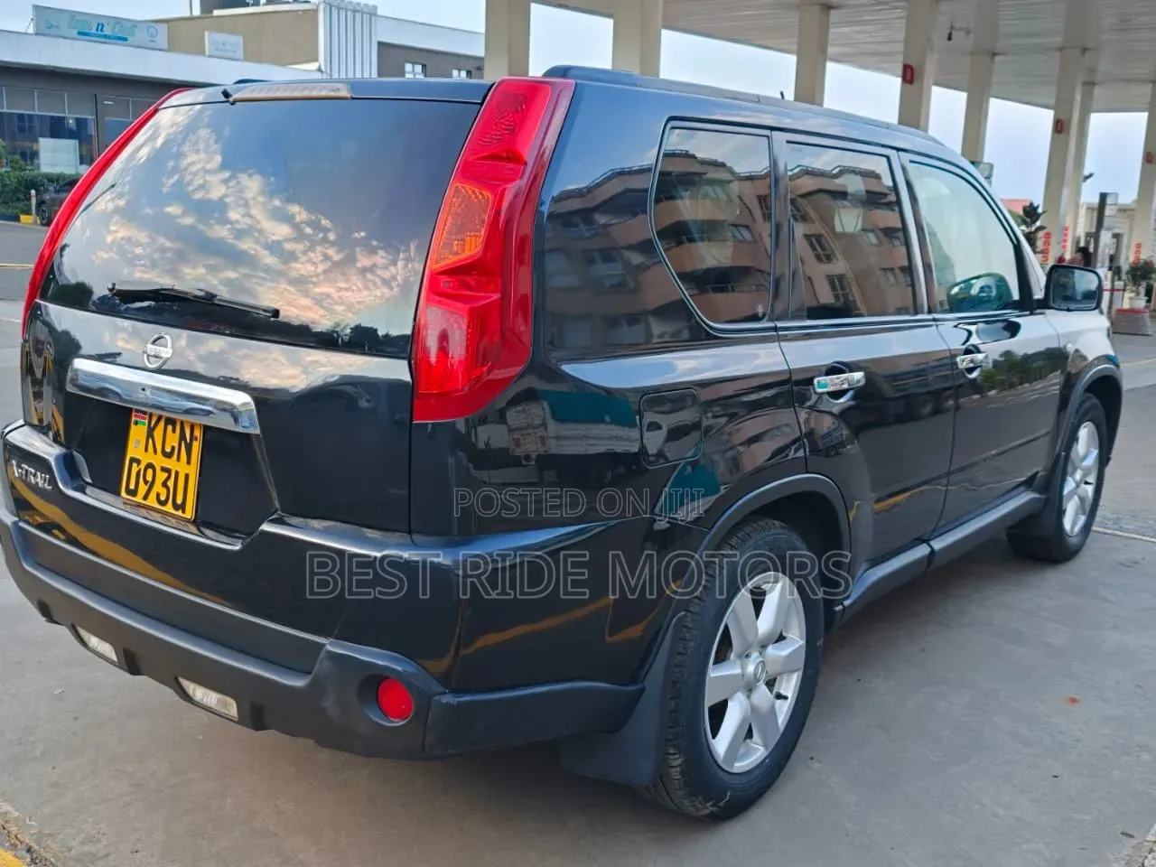 Nissan X-Trail 2.0 Petrol XE 2010 Black
