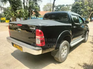 Toyota Hilux 2008 Black