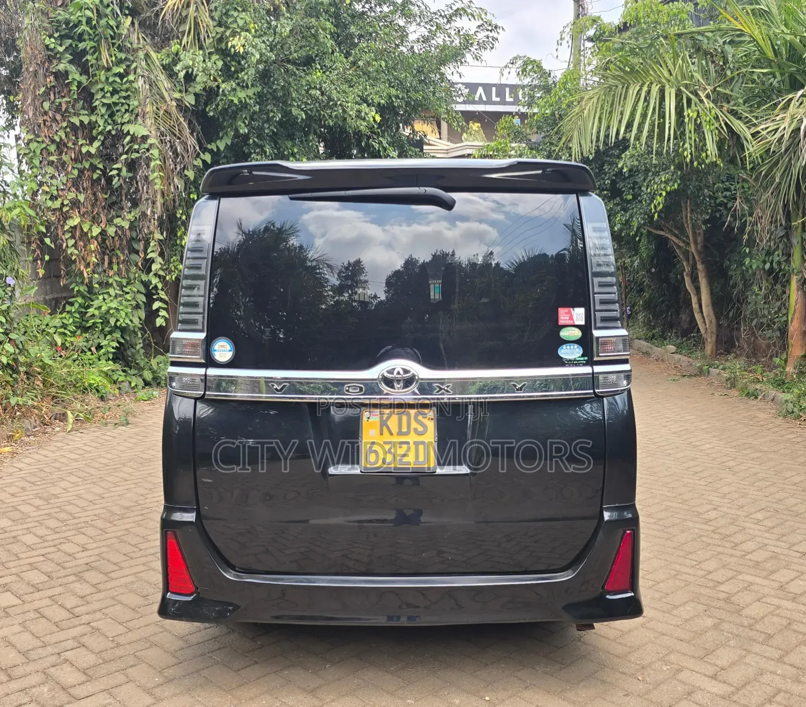 Toyota Voxy 2017 Black